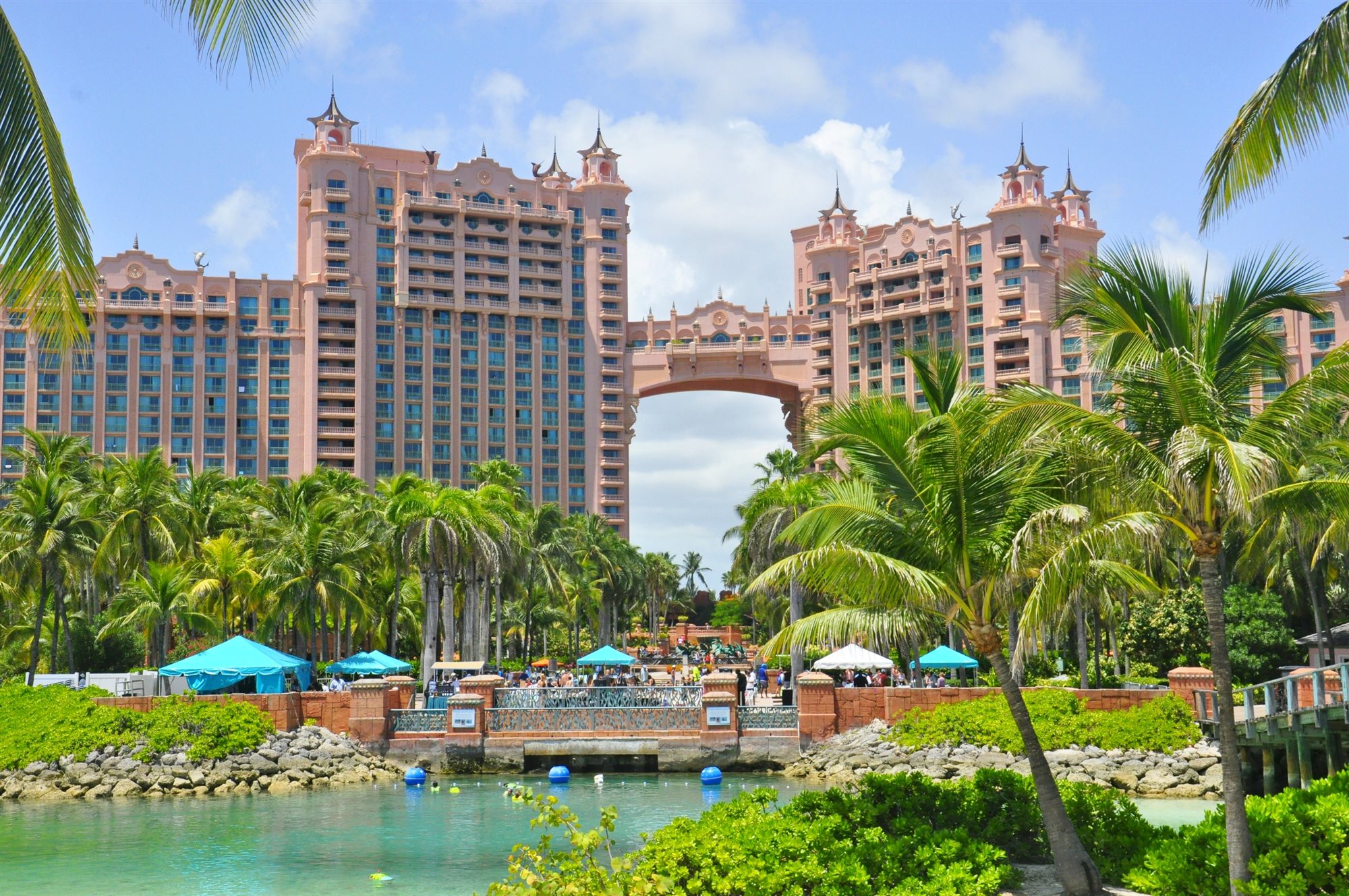 All-Inclusive Resorts — Atlantis beach resort, Bahamas All-Inclusive Resorts — Atlantis beach resort, Bahamas